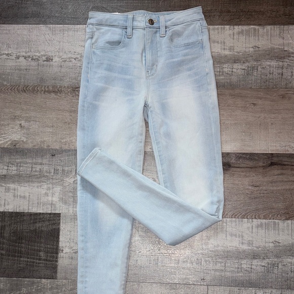 American Eagle By Payless Light Blue Skinny Jeans - Picture 4 of 5